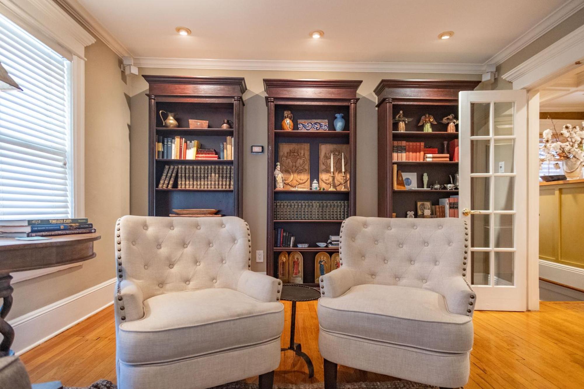 Southern Elegance In Heart Of Memphis Exterior photo
